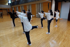 ダンス中１ (1).JPG