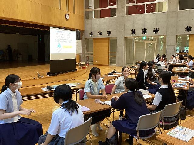 アイスブレイク「笑顔」の種類を当てよう。非言語が大切。.jpg