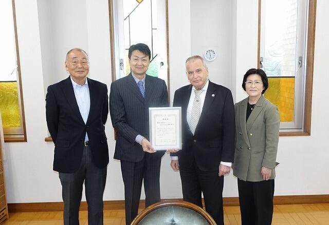 荏原湘南スポーツセンターへ感謝状を贈呈いたしました