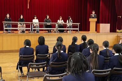 卒業生による進路講演会
